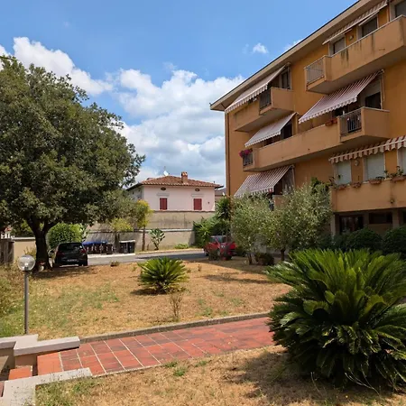 Navacchio Pisa 2b Apartment *